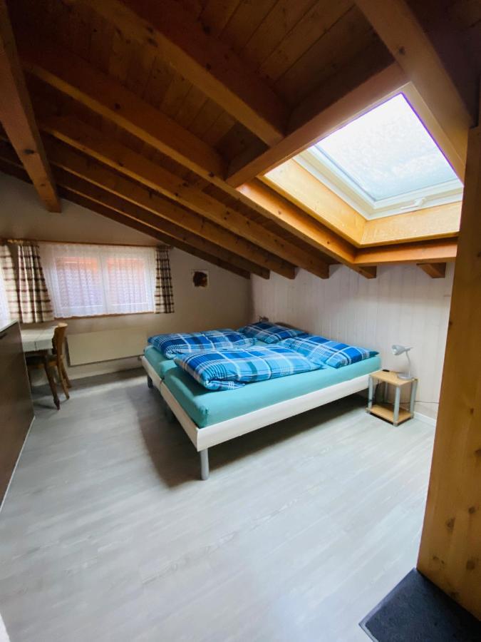 Privatzimmer / Bed & Breakfast Andermatt Extérieur photo