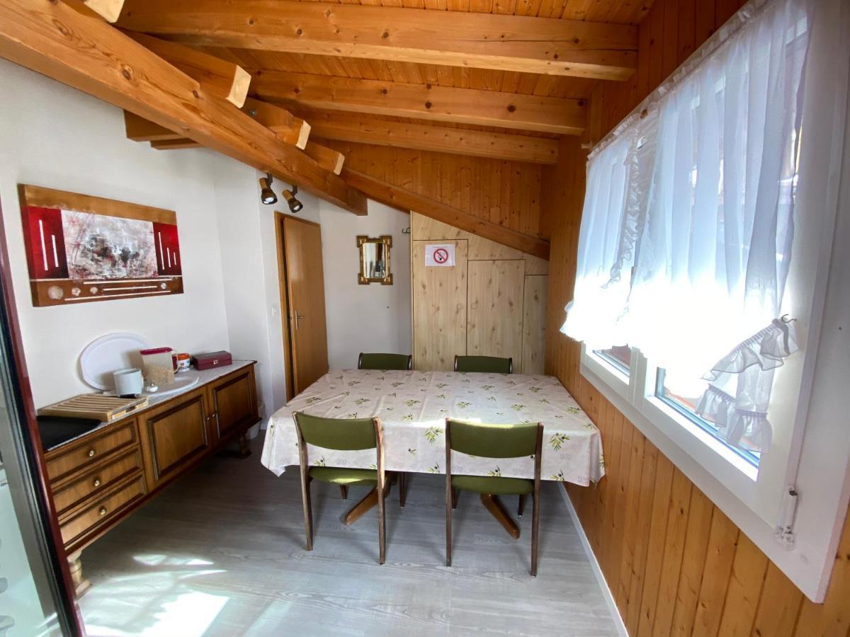 Privatzimmer / Bed & Breakfast Andermatt Extérieur photo