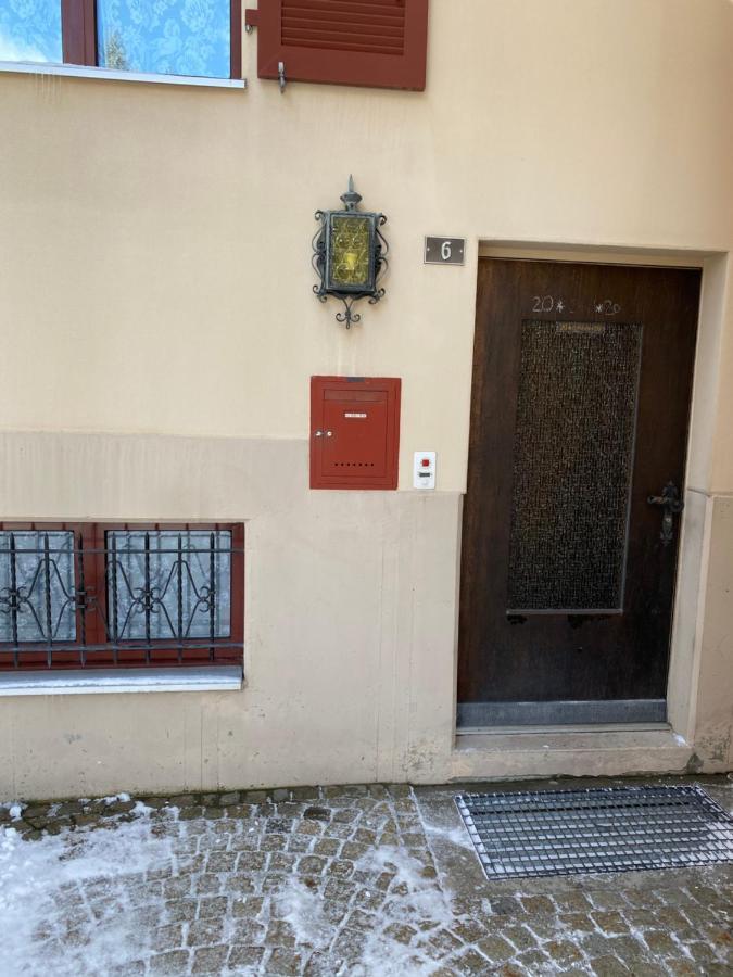 Privatzimmer / Bed & Breakfast Andermatt Extérieur photo